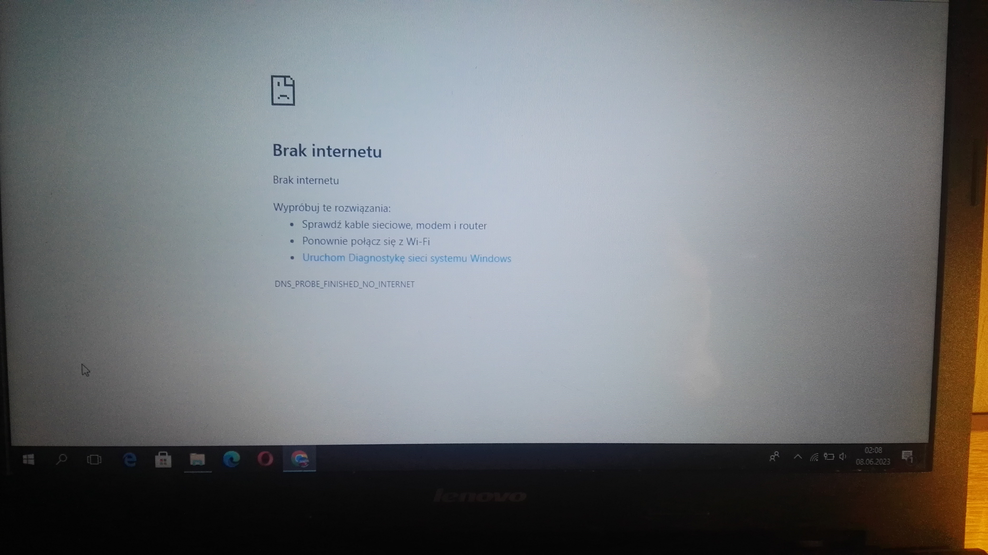 Laptop traci połączenie z Orange, mobilny, WiFi, kabel