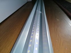 Jaki kondensator zastosować do lampy LED 50W mrugającej jak stroboskop?