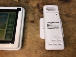 Stacja pogodowa (temperatura+wilgotność) RF z trzema czujnikami - EN8822-D