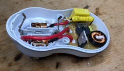 Prosty ściemniacz gniazdkowy - wnętrze i naprawa - Mumbi m-SD100