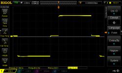 Kształt napięcia w przetwornicach 12/230V 100-150W i 500W (1000W szczyt)