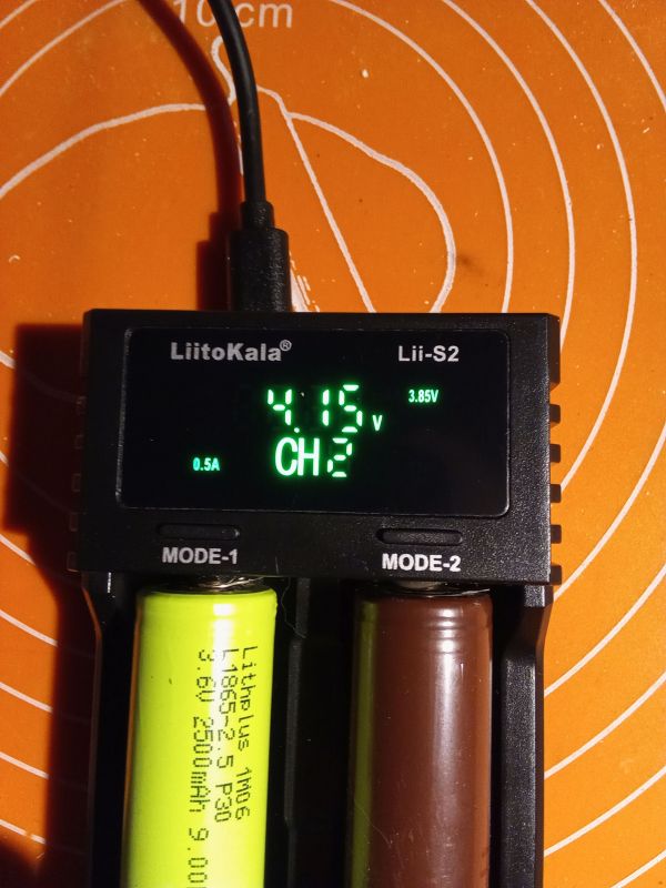 LiitoKala Lii-S2 - Ładowarka akumulatorów dla każdego. Krótki opis, dużo zdjęć.