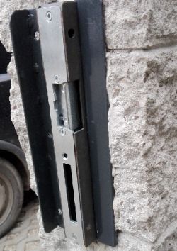 Montaż elektrozaczepu furtki