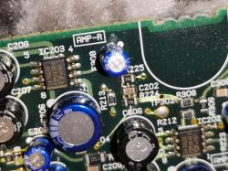 MG ZT/ROVER 75/e46 - Jak podłączyć AUX do PHILIPS XQC100440?