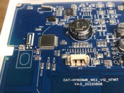 Inside the HY609 Thermostat - PCB Board Close-up of the PCB board of the HY609 thermostat model.