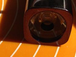 Recenzja latarki z funkcją powerbanku z Biedronki - użytkowanie i funkcje