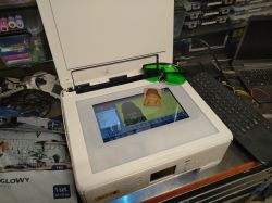 GRBL-Lasergravierer aus einem Tintenstrahldrucker GRBL-Lasergravierer aus einem Tintenstrahldrucker