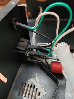 Wytwornica dymu nie działa (nie grzeje) // Pilot wytwornicy dymu działa "na odwrót"