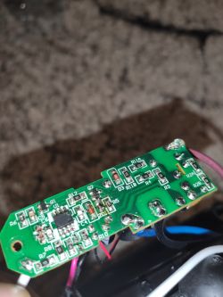 Russell Hobbs 3100W - Migająca dioda, nie grzeje, diagnoza elektroniki