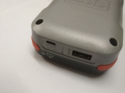 Black + Decker, akumulator do elektronarzędzi i powerbank w jednym Black + Decker, akumulator do elektronarzędzi i powerbank w jednym