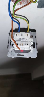 Podłączenie dodatkowego włącznika bezprzewodowego Indual Box-RM do systemu włączników schodowych