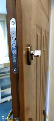 Checking via WiFi whether the door is locked (on the lock) - possible on the old lock? Checking via WiFi whether the door is locked (on the lock) - possible on the old lock?