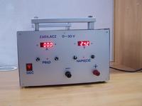 Zasilacz regulowany 0 V - 30 V 10 A Zasilacz regulowany 0 V - 30 V 10 A