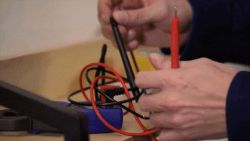 Multimetr do smartfona, podłączany poprzez Bluetooth