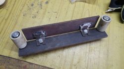 DIY Szlifierka pasowa z silnikiem od pralki DIY Szlifierka pasowa z silnikiem od pralki