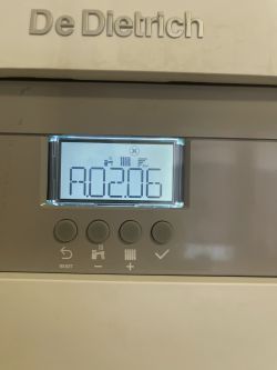 Piec gazowy nie grzeje wody i grzejników: Porady, przyczyny i naprawa (zdj. dołączone)
