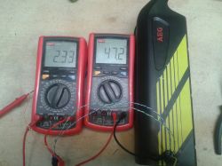 Ładowarka do roweru elektrycznego STC-8108 LD - grzeje się dość mocno - sprzęt nowy