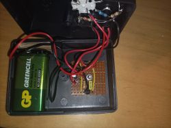 Prosty tester diod LED (Regulowane źródło prądowe)
