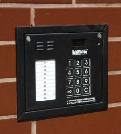 How to silence a loud intercom and change the ringtone?