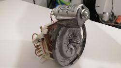 Zmywarka Bosch SRV55T43EU/01 - silnik pompy myjącej buczy, czy da się uratować? Zmywarka Bosch SRV55T43EU/01 - silnik pompy myjącej buczy, czy da się uratować?