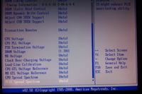 Podkręcenie Intel Core 2 Duo E8500 do 3.80GHz obniżyło taktowanie RAMu do 958MHz