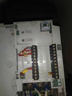 Wysterowanie falownika Mitsubishi FR-E520S bez panela przedniego