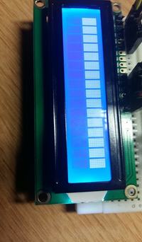 Klon Arduino UNO R3 - diody ON i LED13 świecą na czerwono, zamiast na zielono/żółto