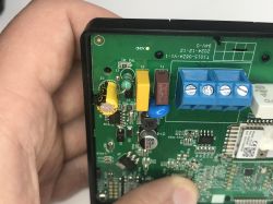 The E25-230B thermostat and experiments with Zigbee support in Python via the CC2531