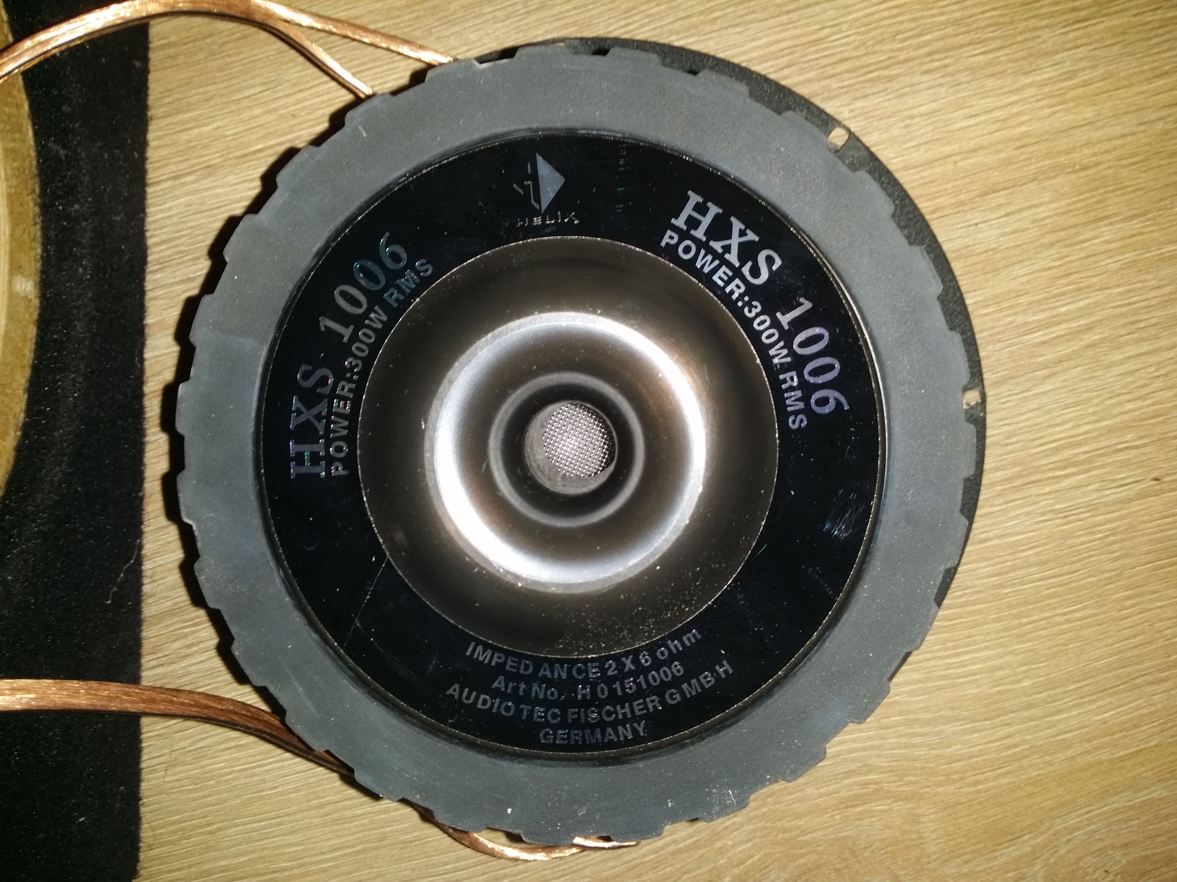 Subwoofer helix jak podłączyć elektroda.pl