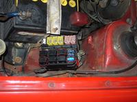 Suzuki Swift 1.0 rok99. Pali bezpiecznik od pompy paliwa i...