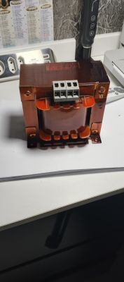 [Sprzedam] Nowy transformator sterujący Transfitalia 1000 VA 400V/230V Solidny