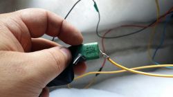 Zwrotnice do kolumn Fender 215 ELC - dobór kondensatora i opornika