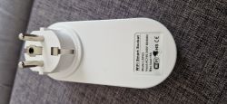 Wi-Fi Smart Socket Model LSPA2 White Wi-Fi Smart Socket with model and specification label.