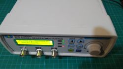 Modernizacja Generatora DDS MHS-5200A - tryb czuwania, wł/wył z przodu Modernizacja Generatora DDS MHS-5200A - tryb czuwania, wł/wył z przodu