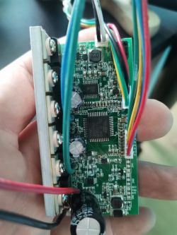 Hulajnoga Cavion: brak reakcji na manetkę gazu po zmianie 7s2p na 10s2p - modyfikacja sterownika?