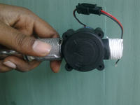 Generator prądu zamontowany w kranie