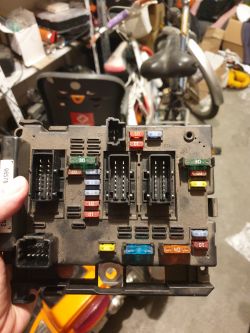 Bsi /bsm problem z przekaźnikiem świateł mijania.