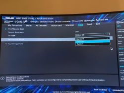 Ekran BIOS płyty głównej ASUS z ustawieniami Secure Boot i wybraną opcją „Standard”