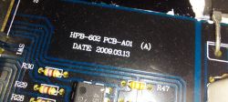 Fragment płytki drukowanej wzmacniacza z oznaczeniami modelu HPB-602 PCB-A01 oraz datą 2009.03.13.