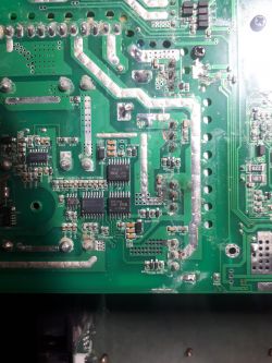 T.amp TSA 4-1300 Power Amplifier Issue: Not Turning On, Red Diode Flashing, No Visible Damage