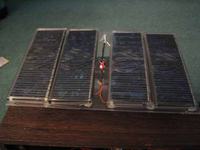 Wzmacniacz audio z zasilaniem słonecznym