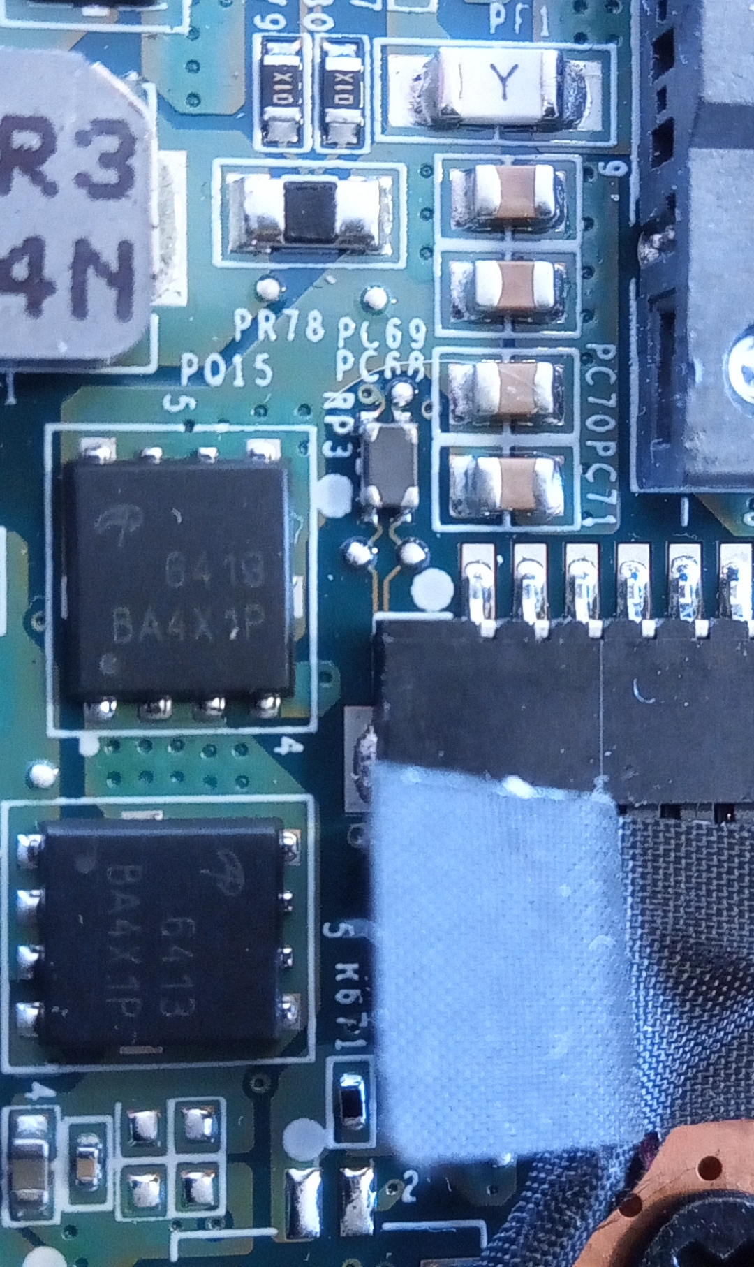 [Rozwiązano] Toshiba L50 - DABLIDMB8E0 REV:E identyfikacja PQ15 i PQ16