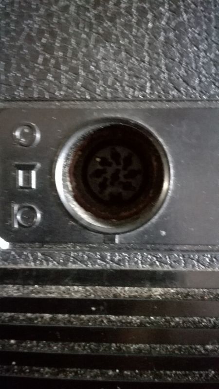Unitra Grundig RB3200 - Wyprowadzenie aux z gniazda din (8 pin)