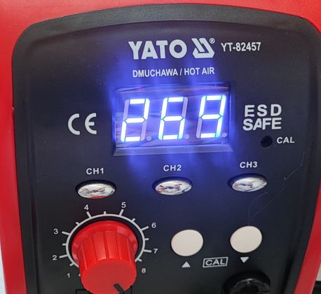 Yato YT-82457 Control Panel Control panel of the Yato YT-82457 soldering station with digital display.