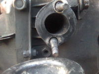 Fiat 126p - jak naprawić zerwane śruby kolektora?