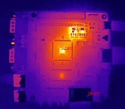Wärmebild einer FPGA-Platine mit Temperaturpunkten von 67,0°C, 52,9°C und 28,0°C.