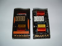 Hertz ESK 165 - ściszanie. Ścisza się sam. Słychać trzaski, przerywa.