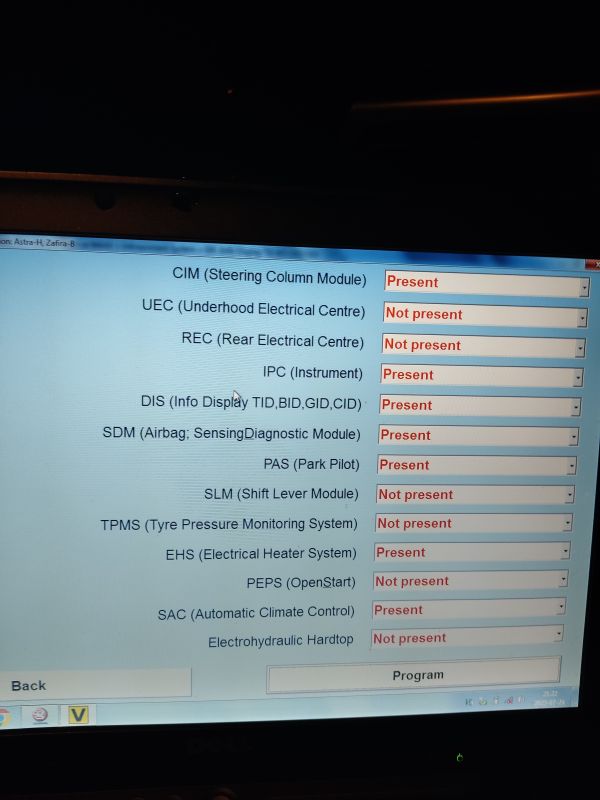 Opel Zafira B 2005r - Błąd U-2208-00 Can Bus brak komunikacji z ECC