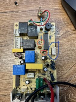 UPS Libert itON 800VA: Zwarcie układu MC9S08FL8 - wymiana tranzystora IRLB8314