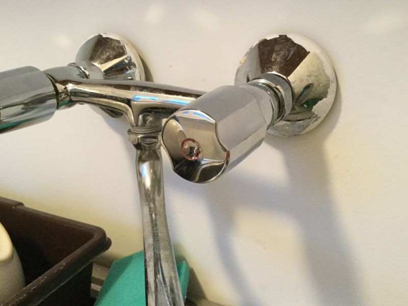 How to Unscrew and Replace Leaking Tap Gasket: Step-by-Step Guide for Tap Dismantling